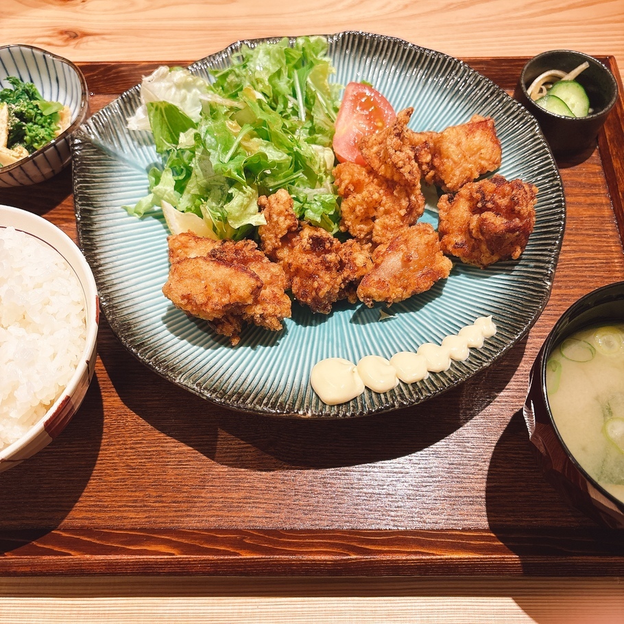 炉端・焼鳥・海鮮 『七囲炉』