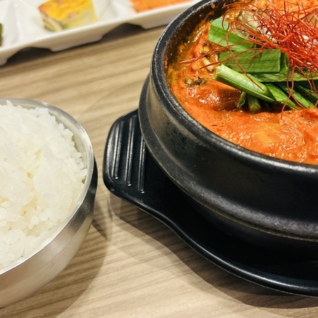 KOREAN DINING HIDEAWAY 296