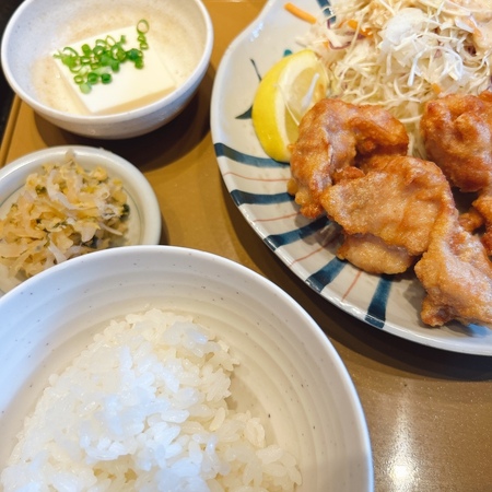 やよい軒ユニゾ梅田店 から揚げ定食